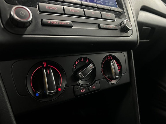 Volkswagen Polo 15 of 21