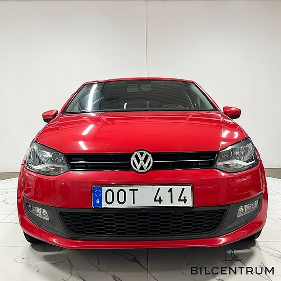 Volkswagen Polo 2 of 5
