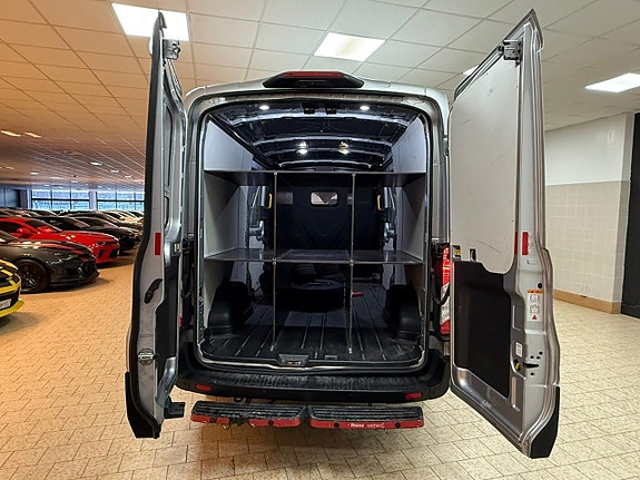Ford Transit 10 of 20