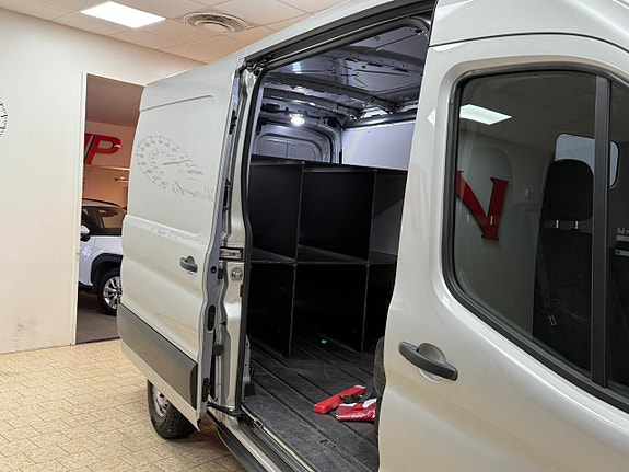 Ford Transit 12 of 20