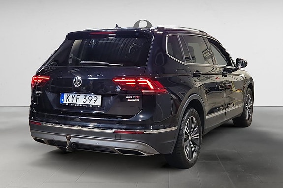Volkswagen Tiguan Allspace 7 of 17