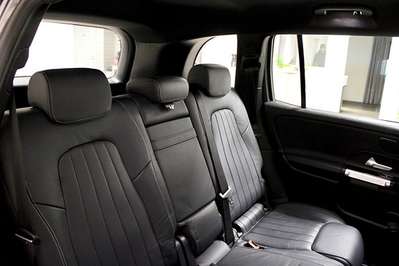 Mercedes-Benz GLB220 d 15 of 15
