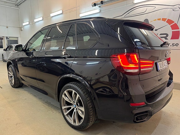 BMW X5 4 of 5