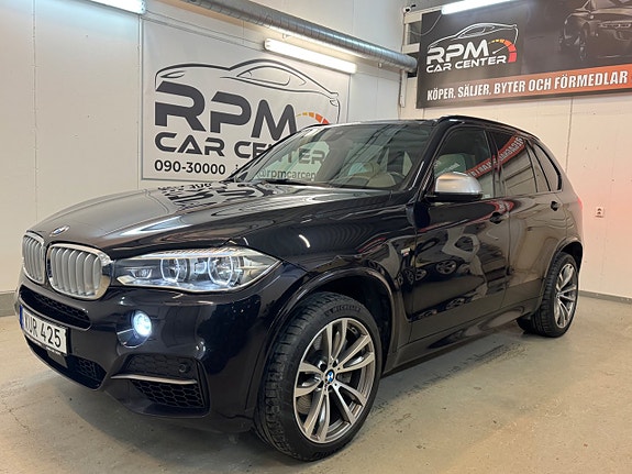 BMW X5 2 of 5