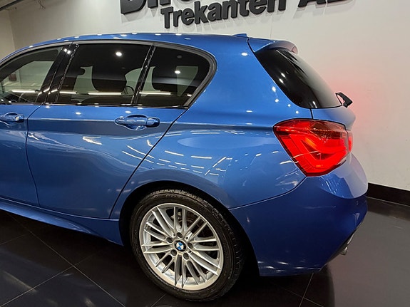 BMW 118i 6 of 12