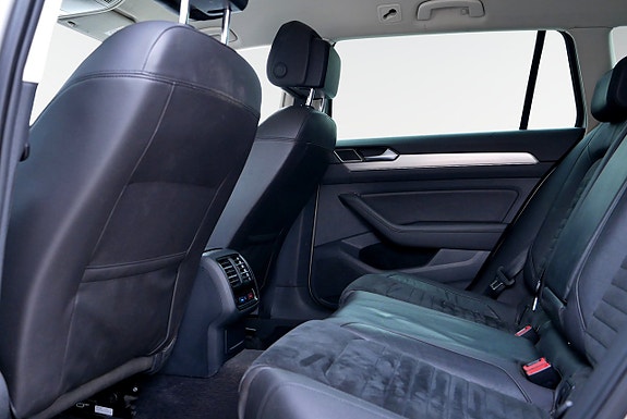 Volkswagen Passat 26 of 26