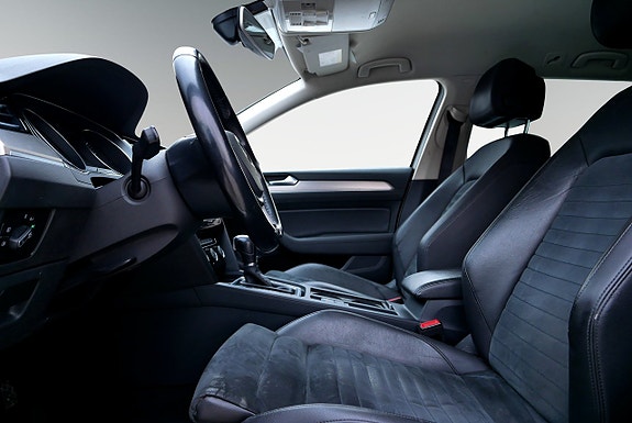 Volkswagen Passat 24 of 26