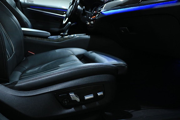BMW 530e 15 of 30