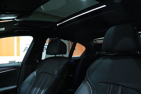 BMW 530e 19 of 30