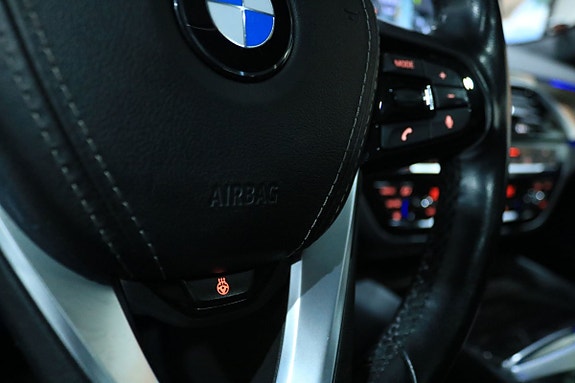 BMW 530e 18 of 30