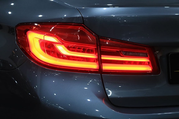 BMW 530e 26 of 30