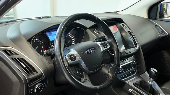 Ford Focus 7 of 14