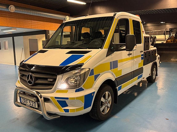Mercedes-Benz Sprinter 208