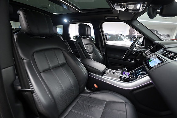 Land Rover Range Rover Sport 15 of 28