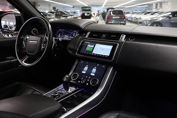 Land Rover Range Rover Sport 16 of 28