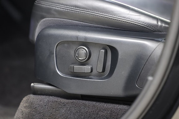 Land Rover Range Rover Sport 18 of 28