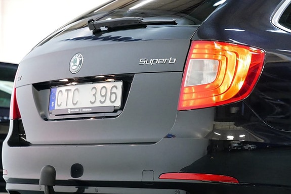 Skoda Superb 14 of 30