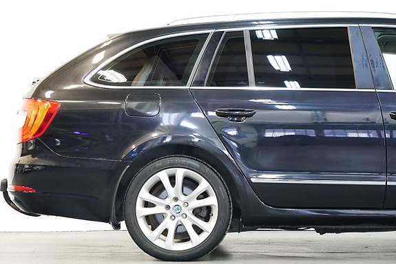 Skoda Superb 10 of 30