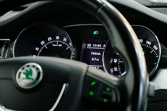 Skoda Superb 29 of 30