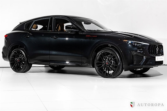 Maserati Levante 2 of 5