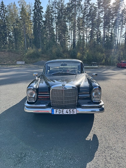 Mercedes-Benz 220 SB 4 of 13