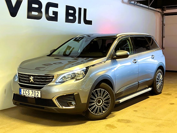 Peugeot 5008 3 of 5