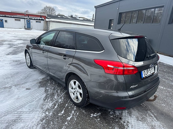 Ford Focus 7 of 18