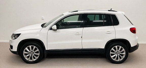 Volkswagen Tiguan 2 of 5