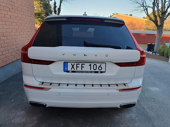 Volvo XC60 3 of 5