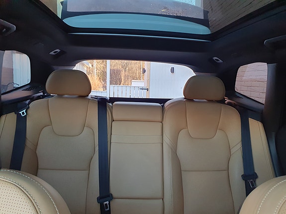 Volvo XC60 5 of 5