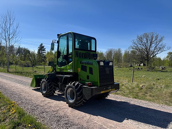 NordMex LM107 Hjullastare – CE | Steg V | 4x4 | Vikt: 2300kg 3 of 12
