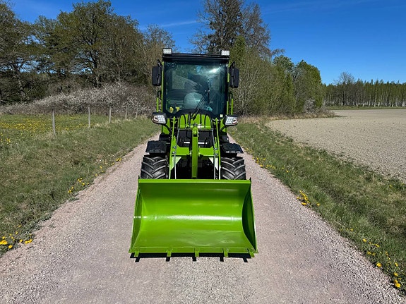 NordMex LM107 Hjullastare – CE | Steg V | 4x4 | Vikt: 2300kg 4 of 12