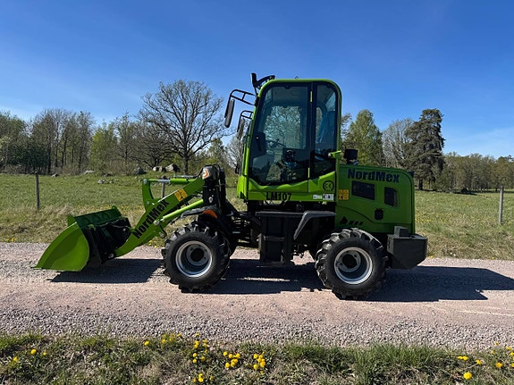 NordMex LM107 Hjullastare – CE | Steg V | 4x4 | Vikt: 2300kg 2 of 12