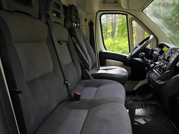 Peugeot Boxer 12 of 22