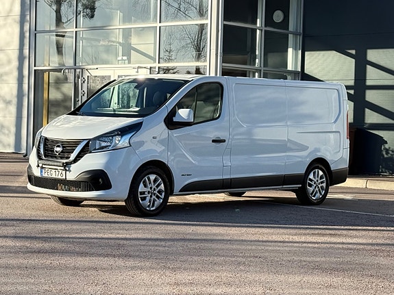 Nissan NV300