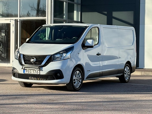 Nissan NV300