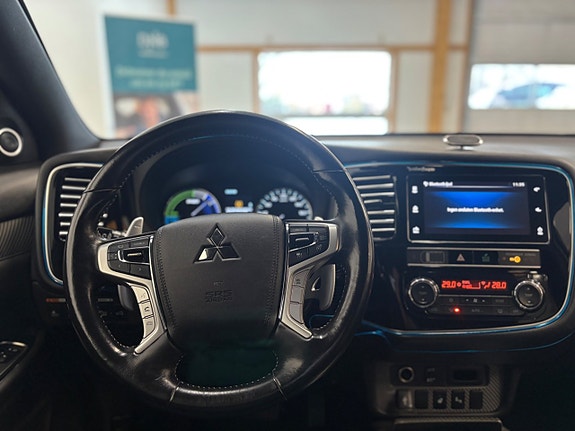Mitsubishi Outlander 12 of 14