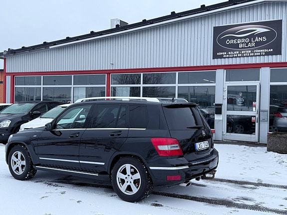 Mercedes-Benz GLK220 4 of 5