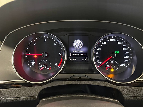 Volkswagen Passat Alltrack 12 of 12