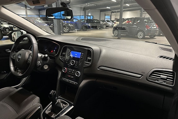 Renault Megane 9 of 16