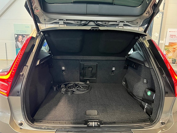 Volvo XC40 5 of 5