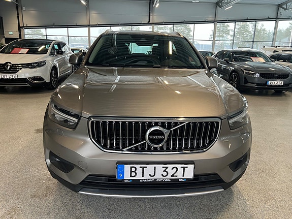 Volvo XC40 9 of 23