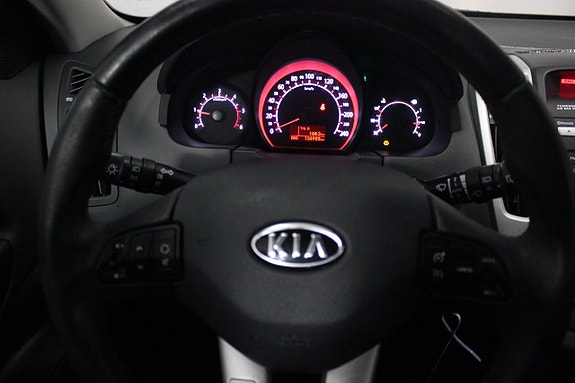 Kia Ceed 14 of 17