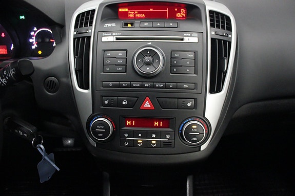 Kia Ceed 15 of 17