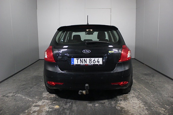 Kia Ceed 6 of 17