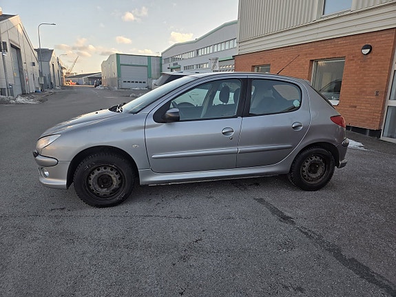 Peugeot 206 3 of 5