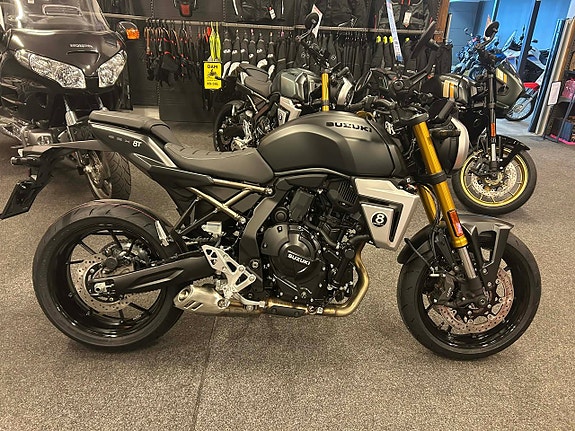 Suzuki GSX-8T 3 of 5
