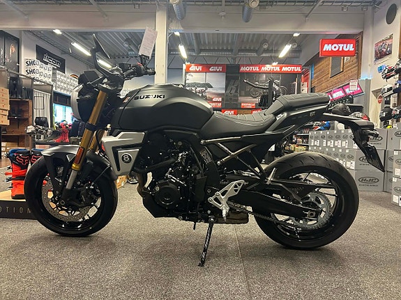 Suzuki GSX-8T 4 of 5