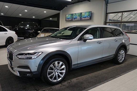 Volvo V90 Cross Country