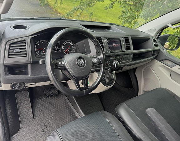 Volkswagen Transporter 16 of 22